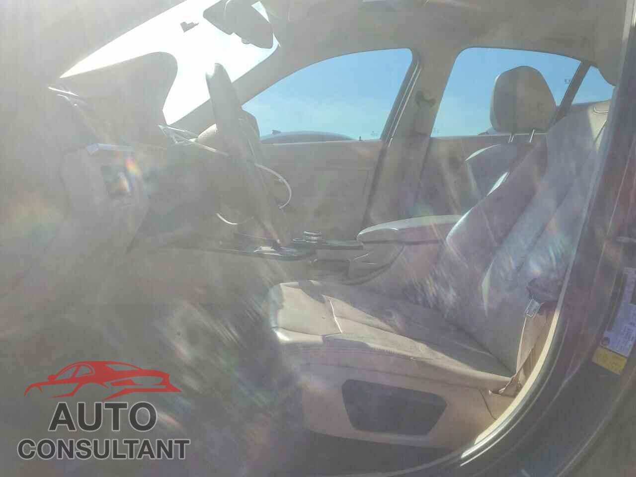 BMW 3 SERIES 2013 - WBA3A5C55DF354238