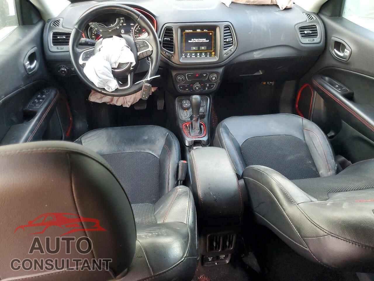 JEEP COMPASS 2017 - 3C4NJDDB7HT689555