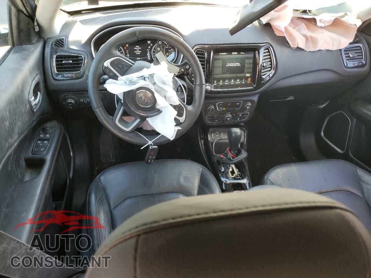JEEP COMPASS 2018 - 3C4NJCCB8JT205085