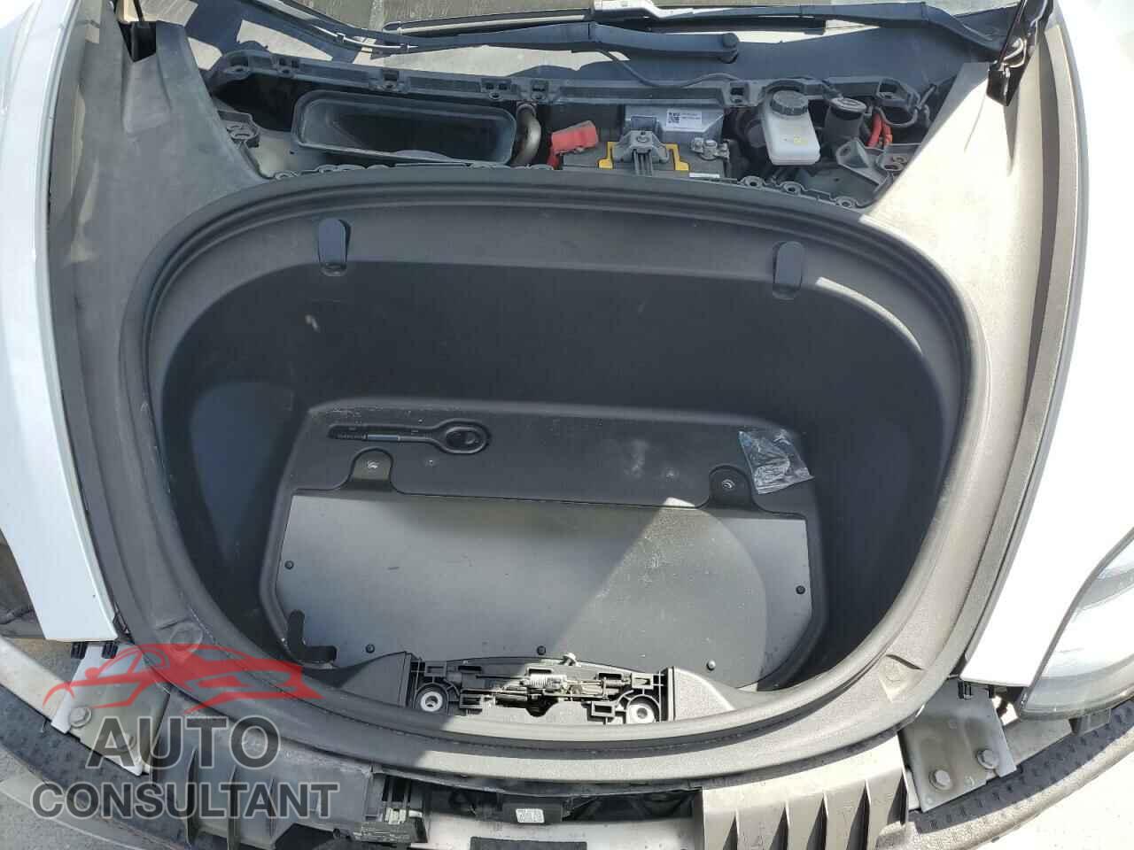 TESLA MODEL 3 2019 - 5YJ3E1EA2KF314937