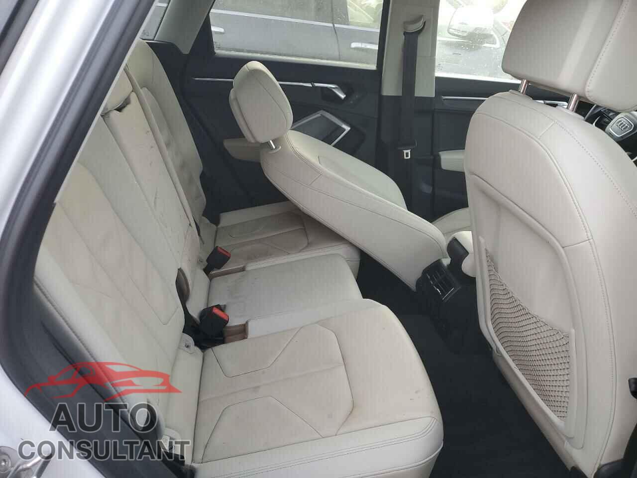 AUDI Q3 2022 - WA1EECF34N1052964