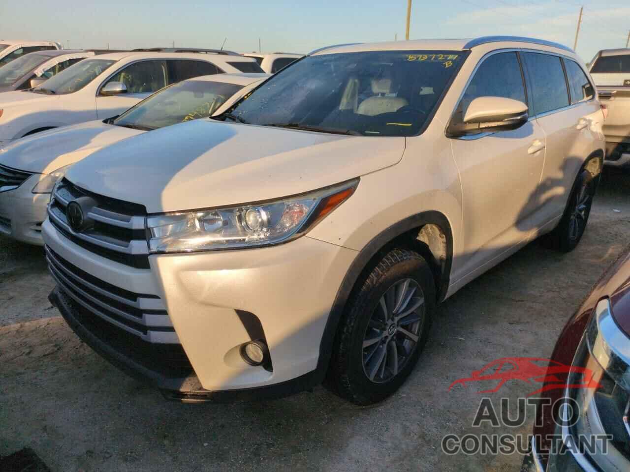 TOYOTA HIGHLANDER 2018 - 5TDKZRFHXJS539269