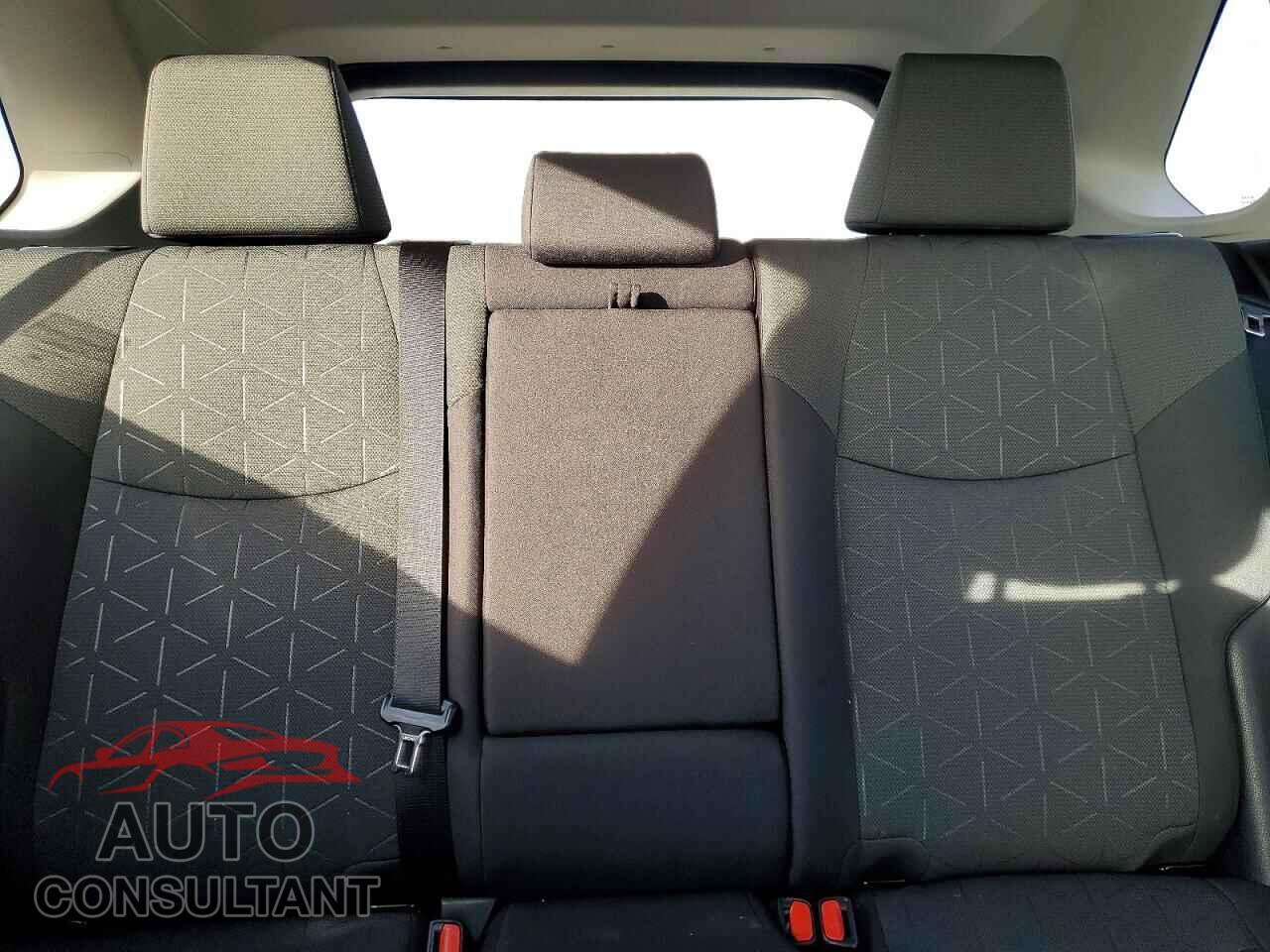 TOYOTA RAV4 2021 - 2T3P1RFV2MC242598