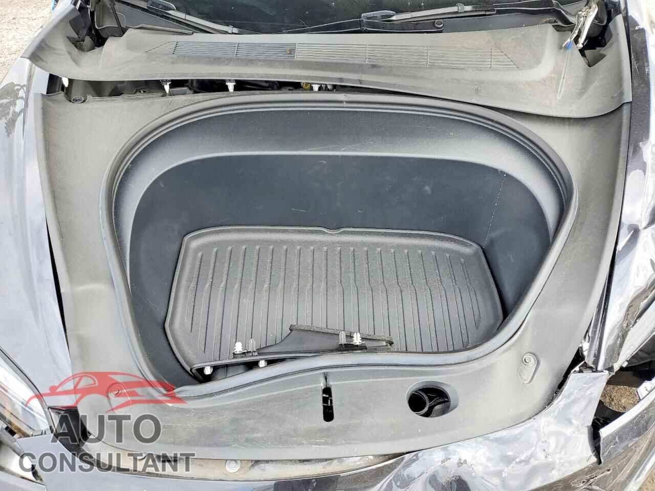 TESLA MODEL 3 2024 - 5YJ3E1EA0RF854457