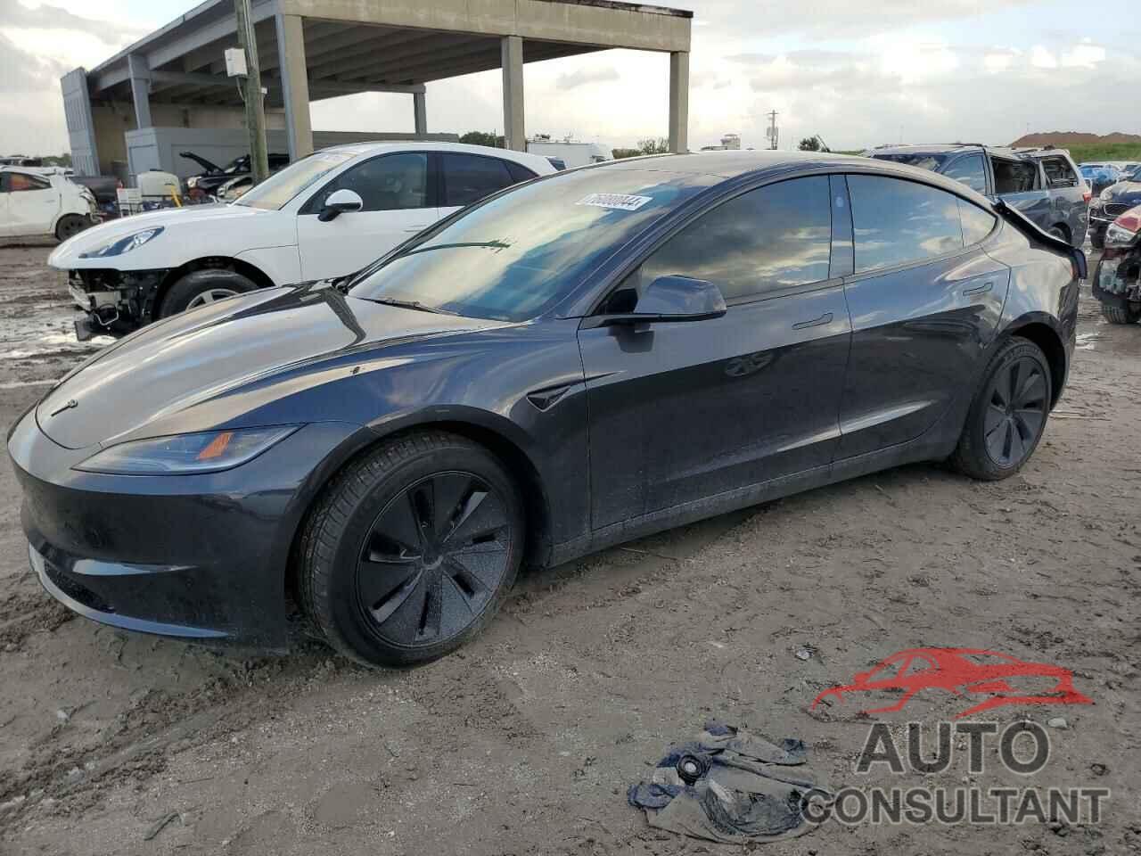 TESLA MODEL 3 2024 - 5YJ3E1EB3RF767855