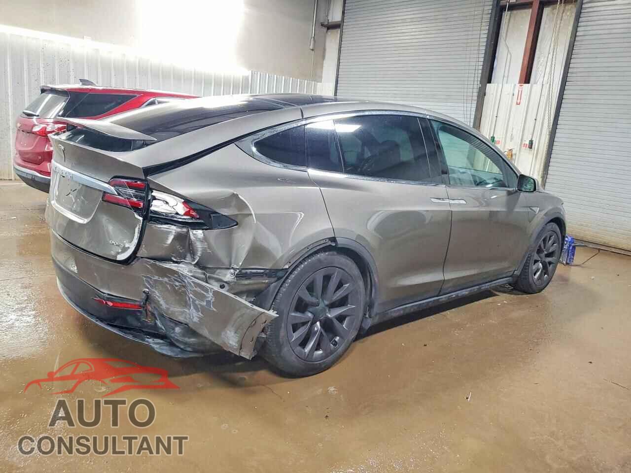 TESLA MODEL X 2016 - 5YJXCAE21GF005368