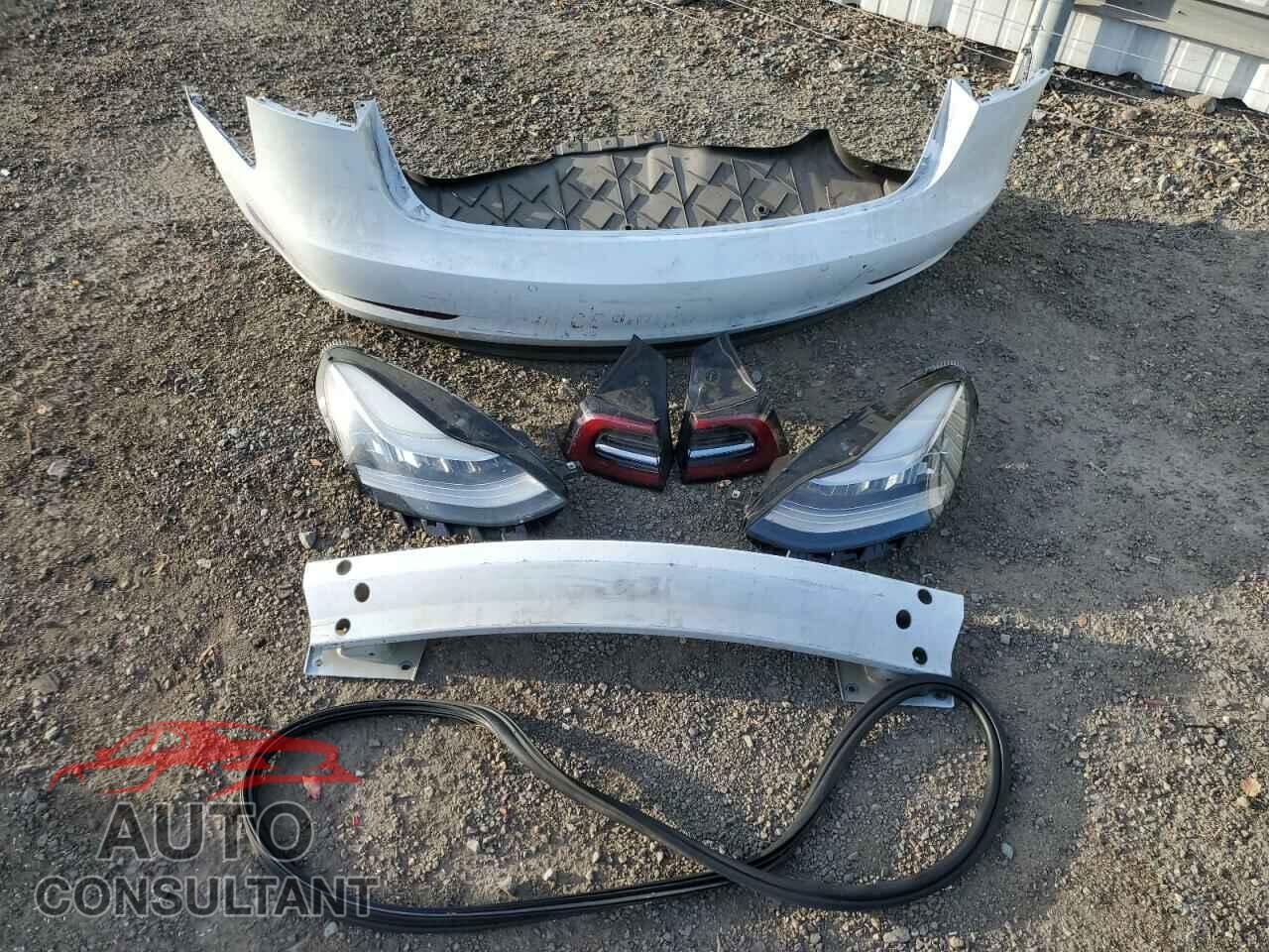 TESLA MODEL 3 2018 - 5YJ3E1EA4JF162402