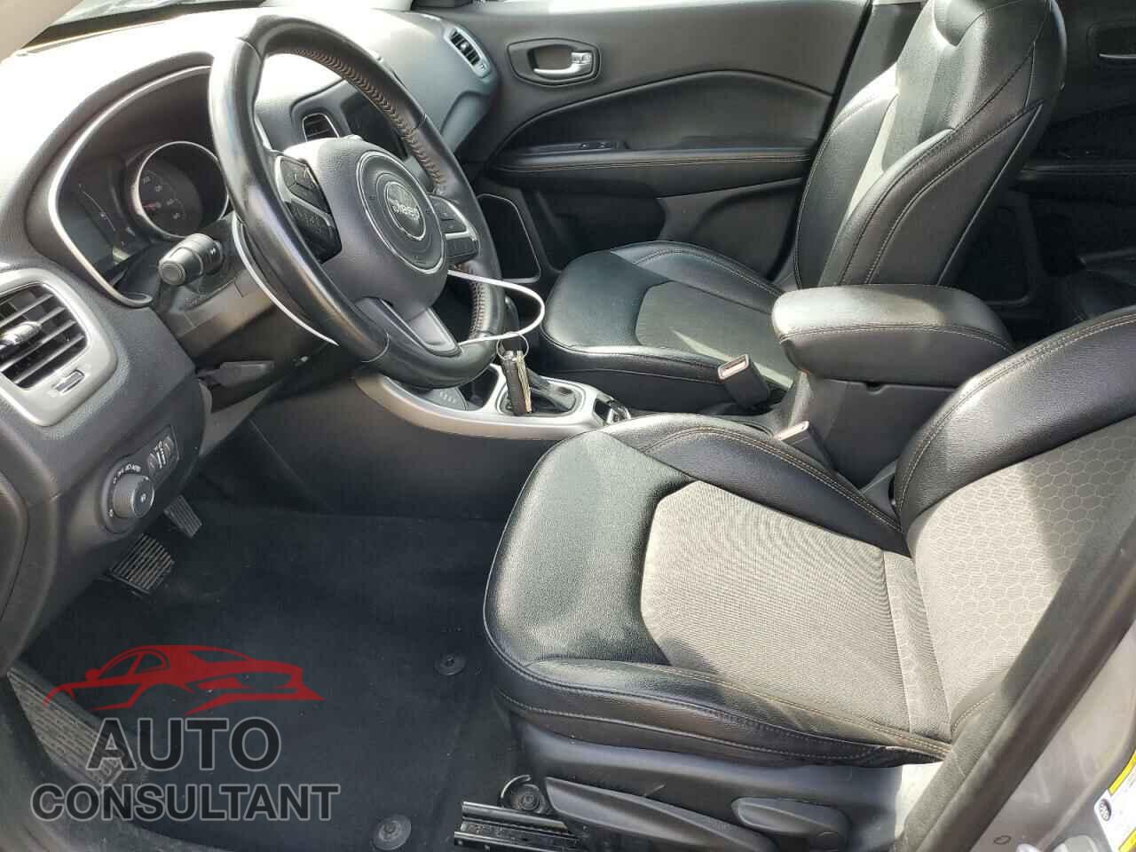 JEEP COMPASS 2019 - 3C4NJDBB0KT678598
