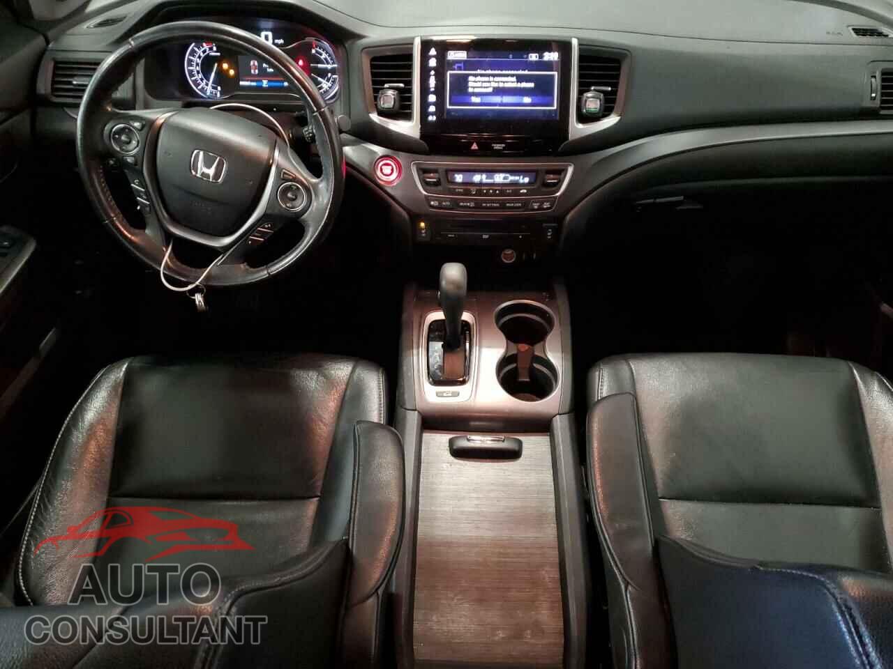 HONDA PILOT 2017 - 5FNYF6H89HB104577