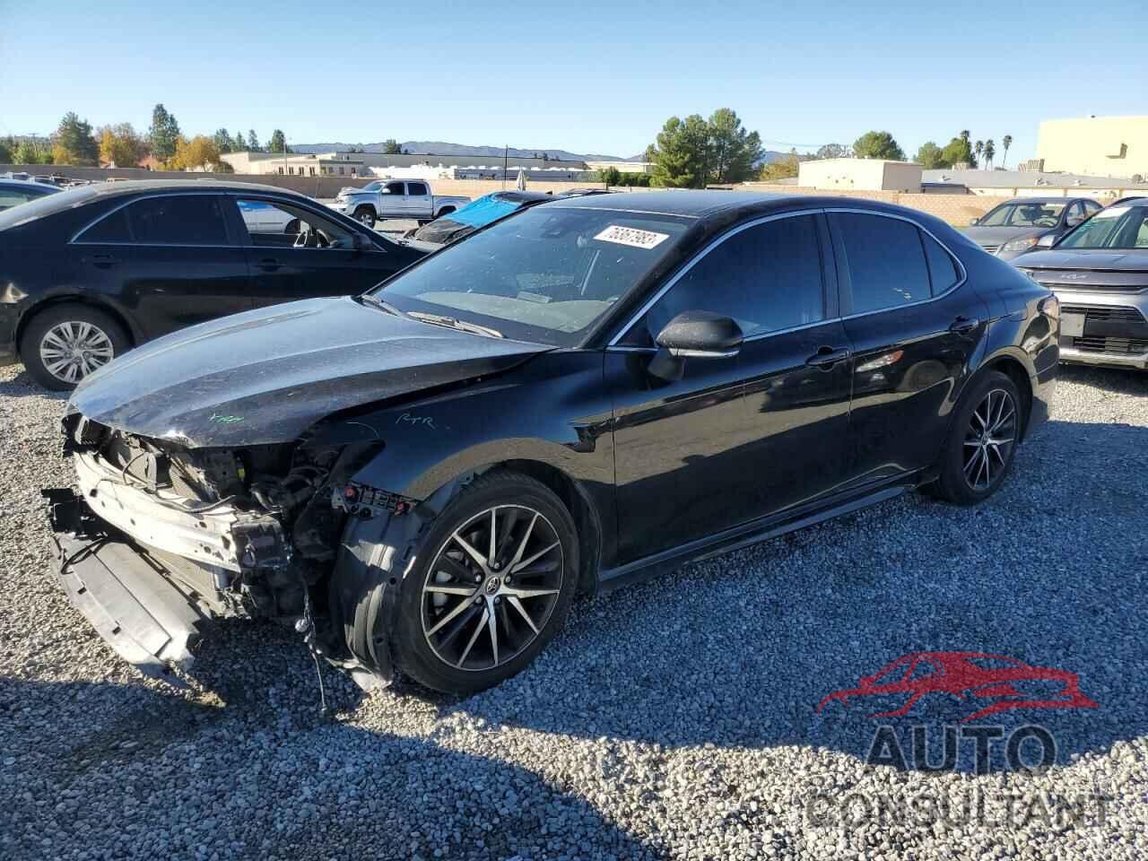 TOYOTA CAMRY 2022 - 4T1G11AK9NU635604