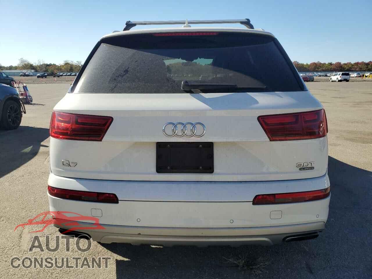 AUDI Q7 2018 - WA1LAAF70JD050695