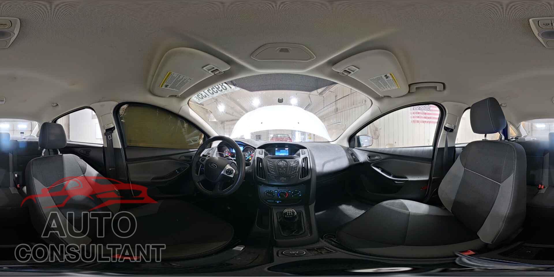 FORD FOCUS 2014 - 1FADP3E2XEL268235
