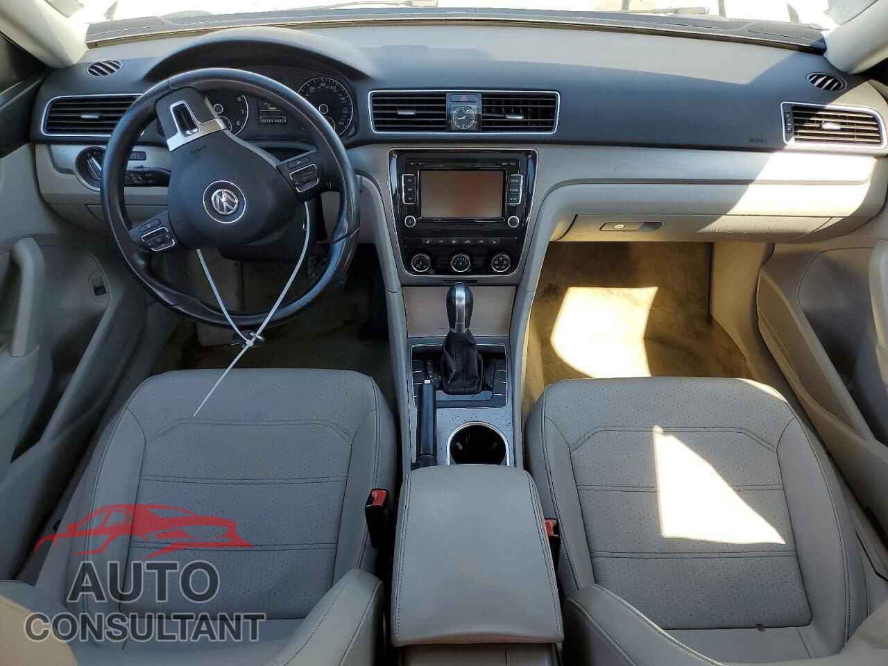 VOLKSWAGEN PASSAT 2015 - 1VWBS7A35FC039238