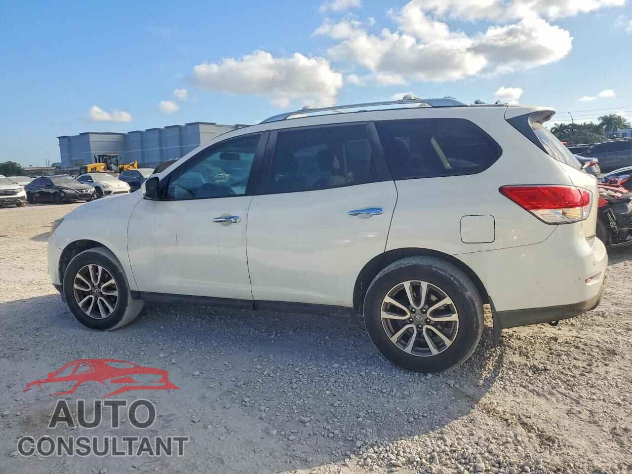 NISSAN PATHFINDER 2013 - 5N1AR2MN2DC650069