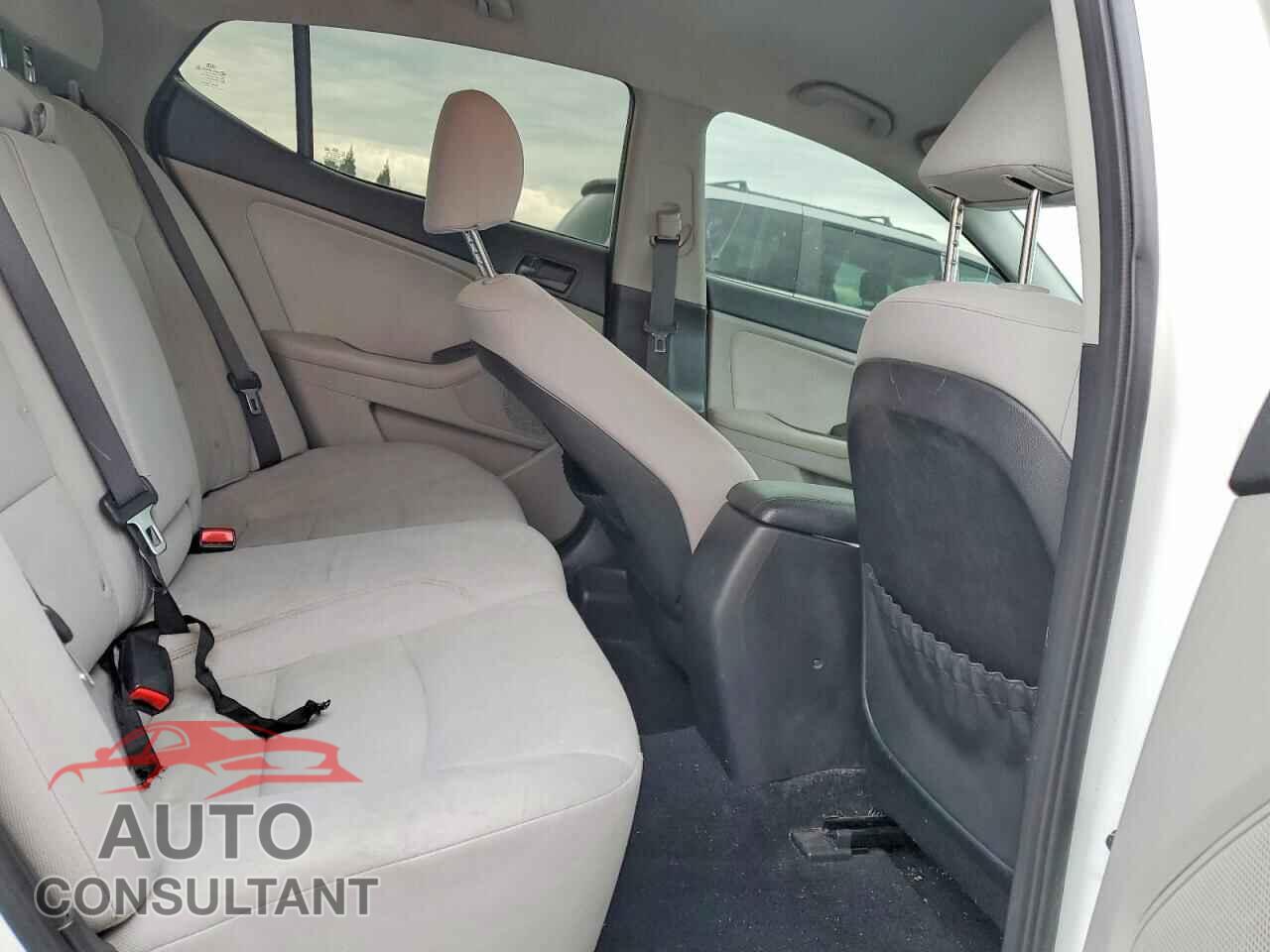 KIA OPTIMA 2014 - KNAGM4A71E5510645