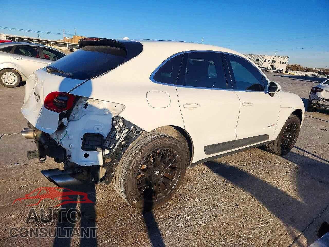 PORSCHE MACAN 2015 - WP1AB2A58FLB74103