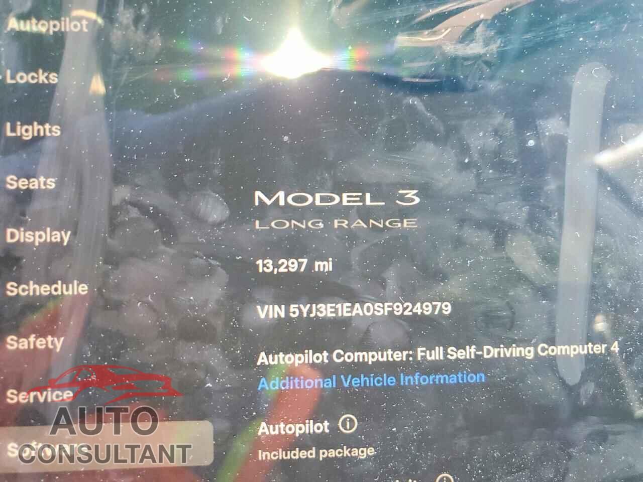 TESLA MODEL 3 2025 - 5YJ3E1EA0SF924979