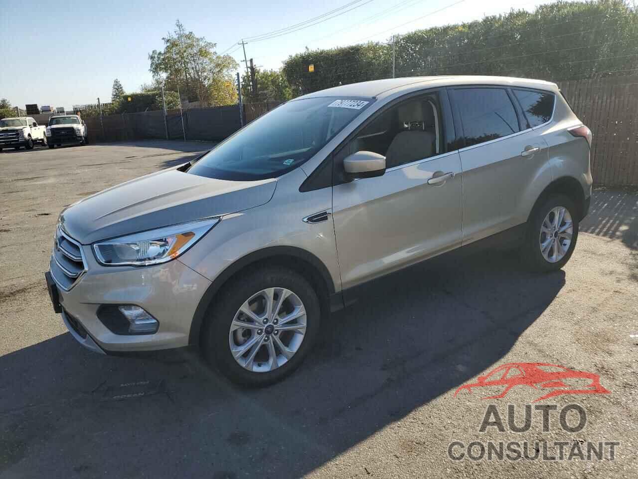 FORD ESCAPE 2017 - 1FMCU0GD1HUB53738