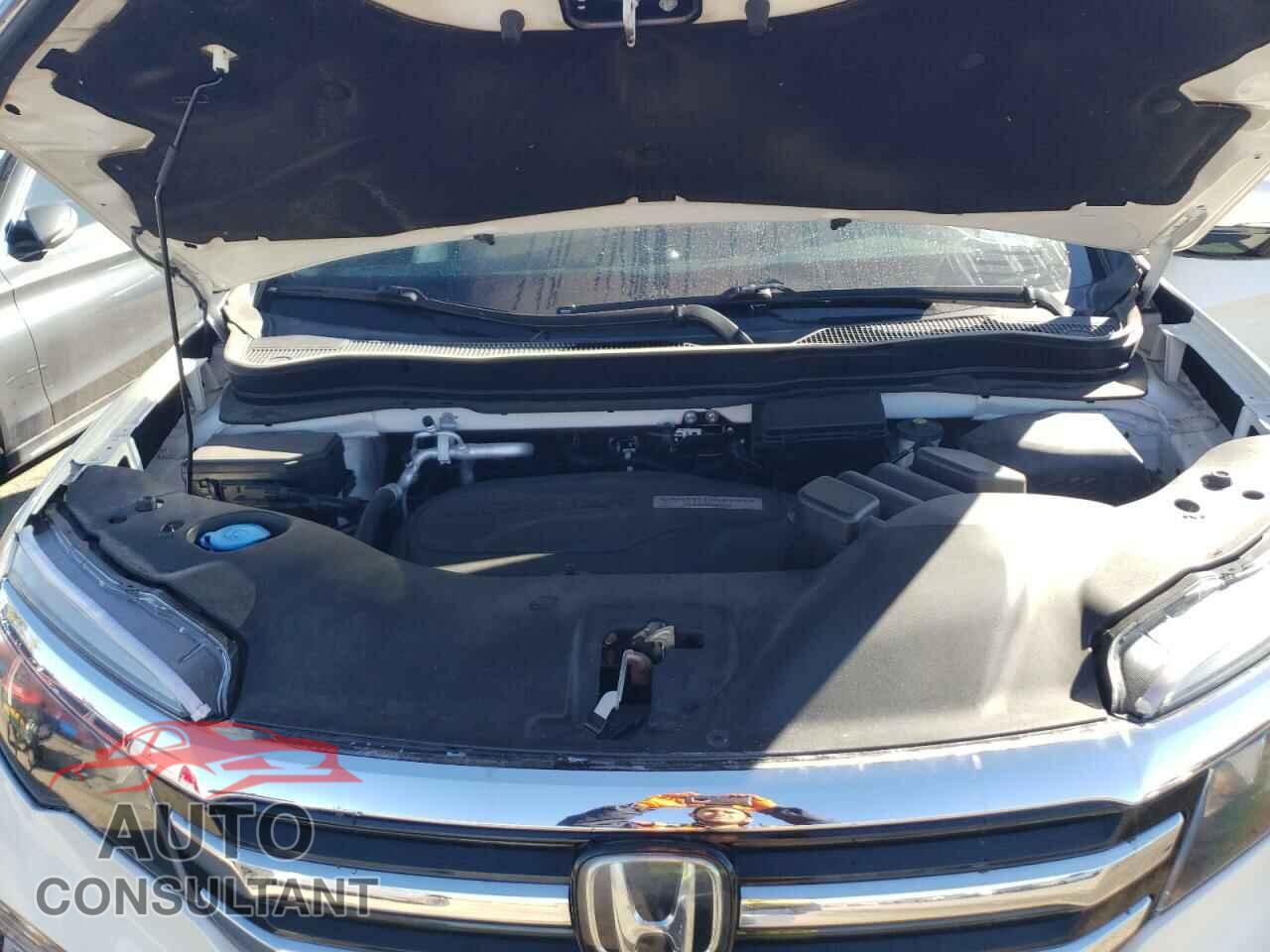 HONDA PILOT 2017 - 5FNYF6H94HB007909