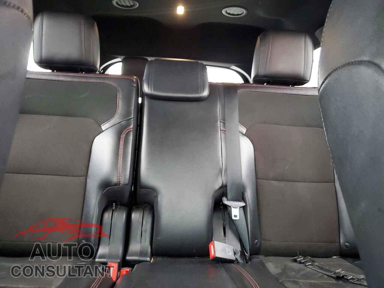 FORD EXPLORER 2018 - 1FM5K8D8XJGB00674