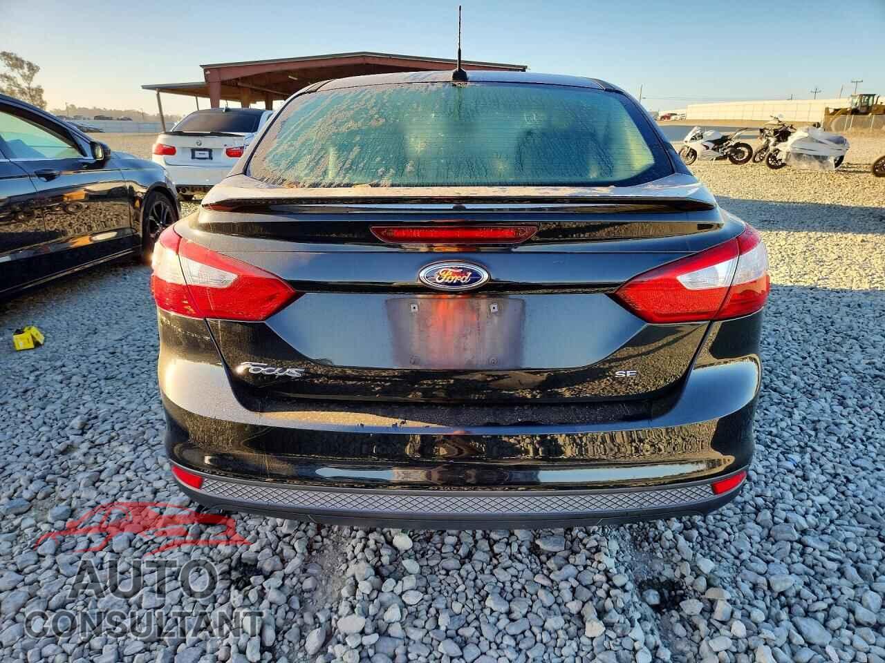 FORD FOCUS 2014 - 1FADP3F24EL211110
