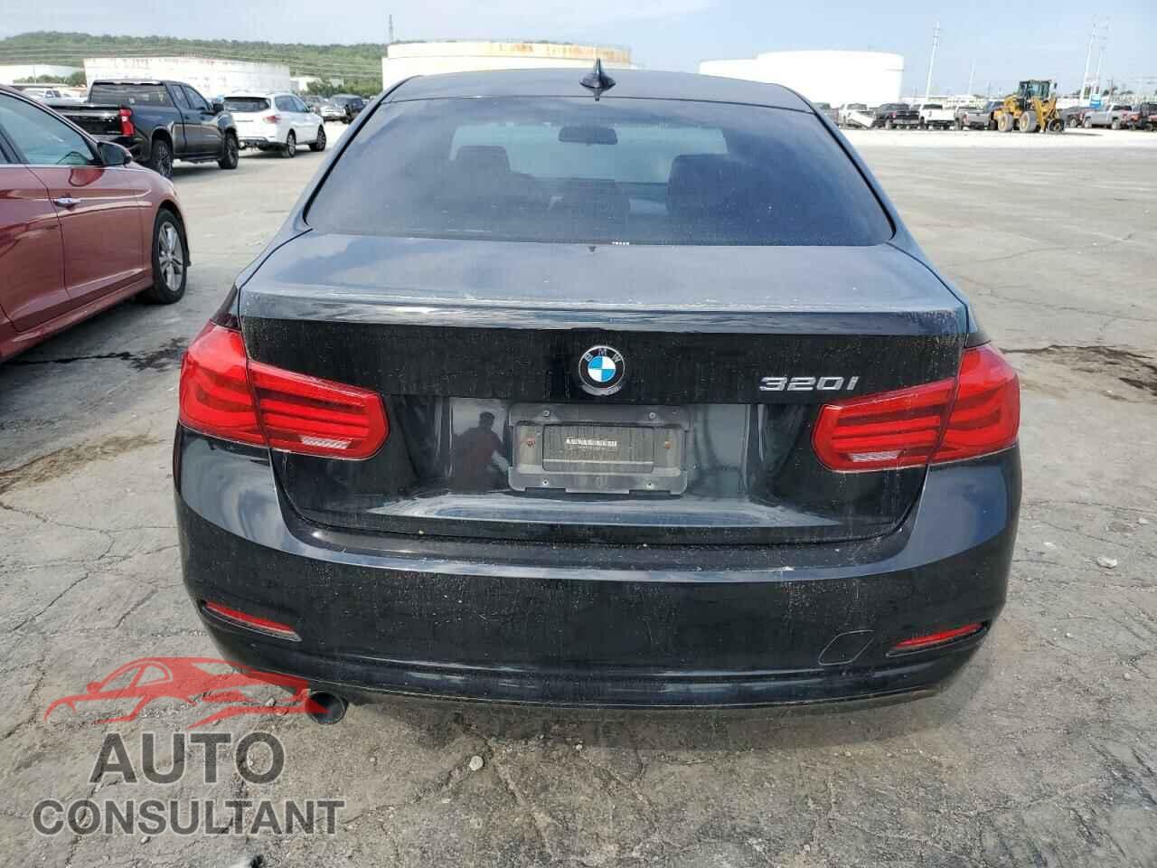 BMW 3 SERIES 2016 - WBA8E1G57GNU11286