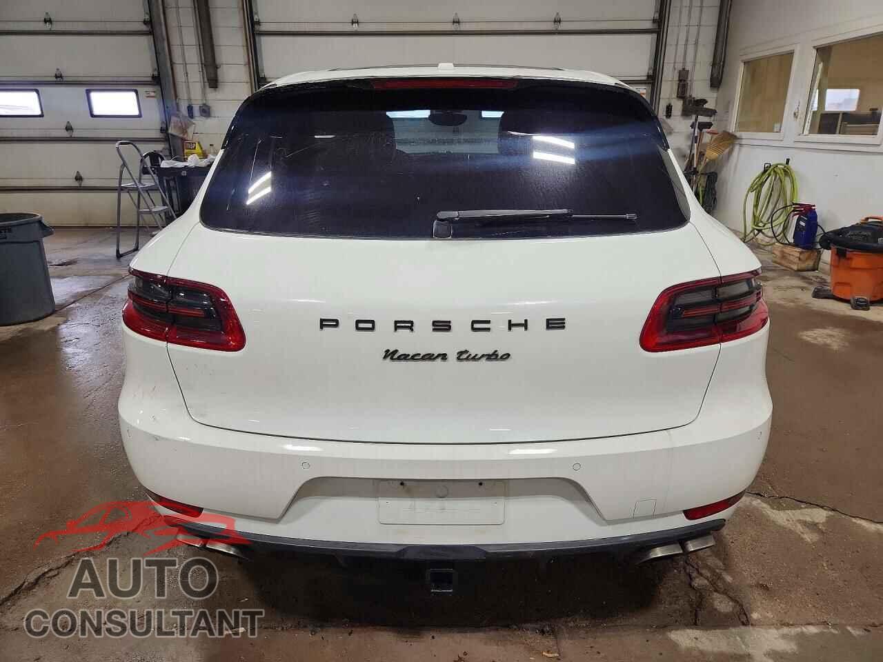 PORSCHE MACAN 2015 - WP1AF2A59FLB91366