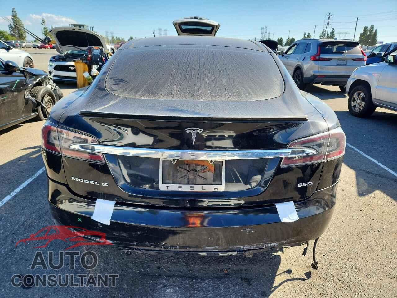 TESLA MODEL S 2015 - 5YJSA1H28FF082636