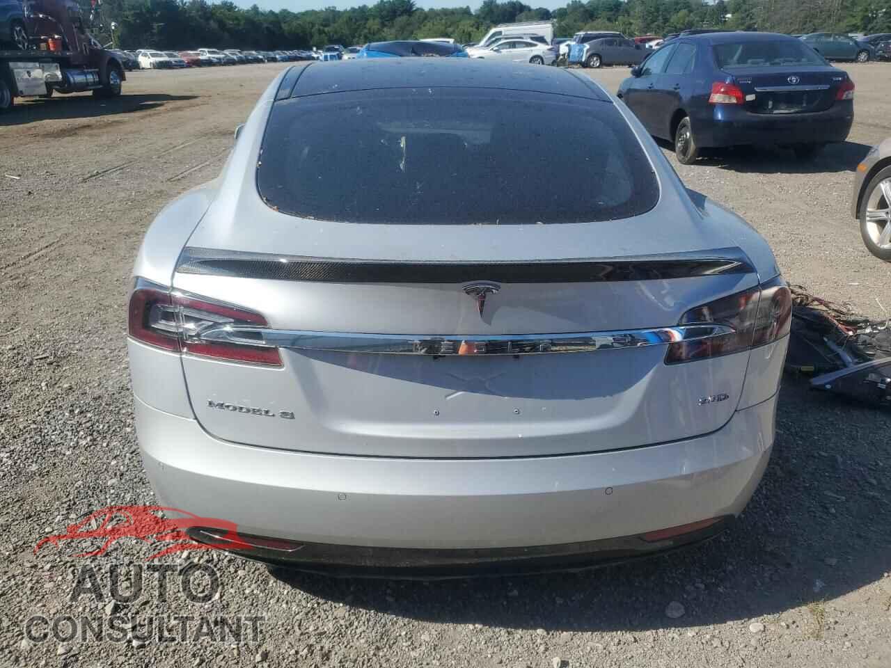 TESLA MODEL S 2016 - 5YJSA1E21GF159451