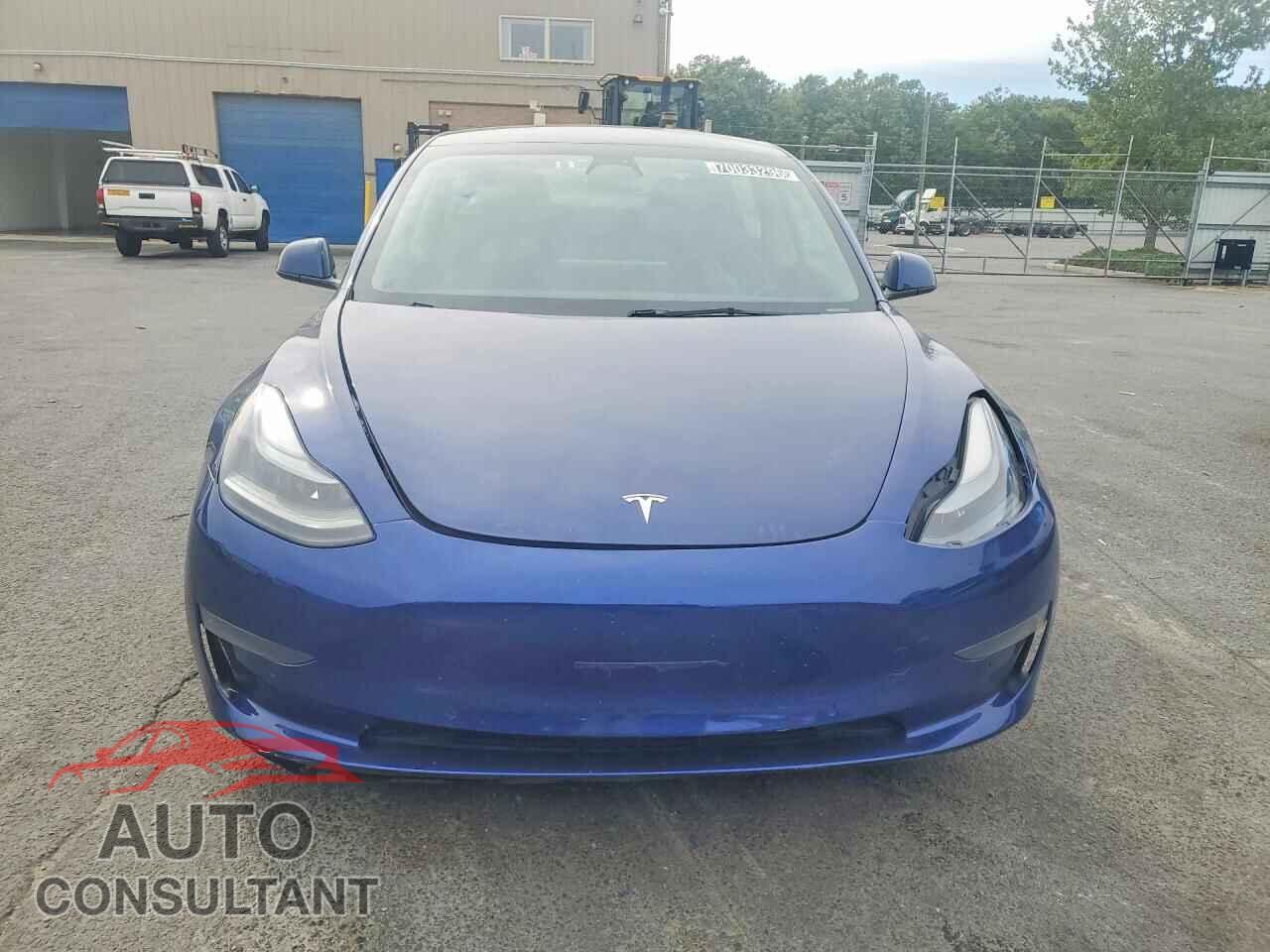 TESLA MODEL 3 2022 - 5YJ3E1EA2NF372311