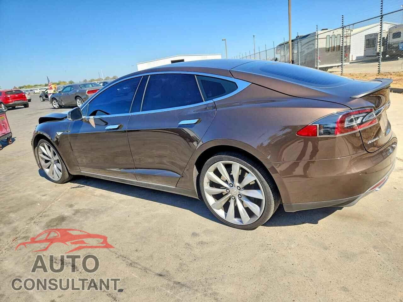 TESLA MODEL S 2014 - 5YJSA1H17EFP35026