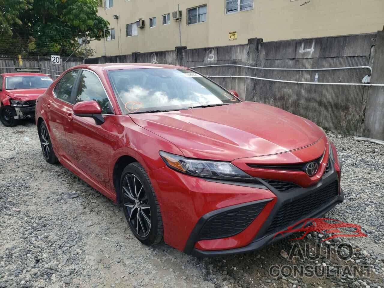 TOYOTA CAMRY 2021 - 4T1G11AK1MU409667