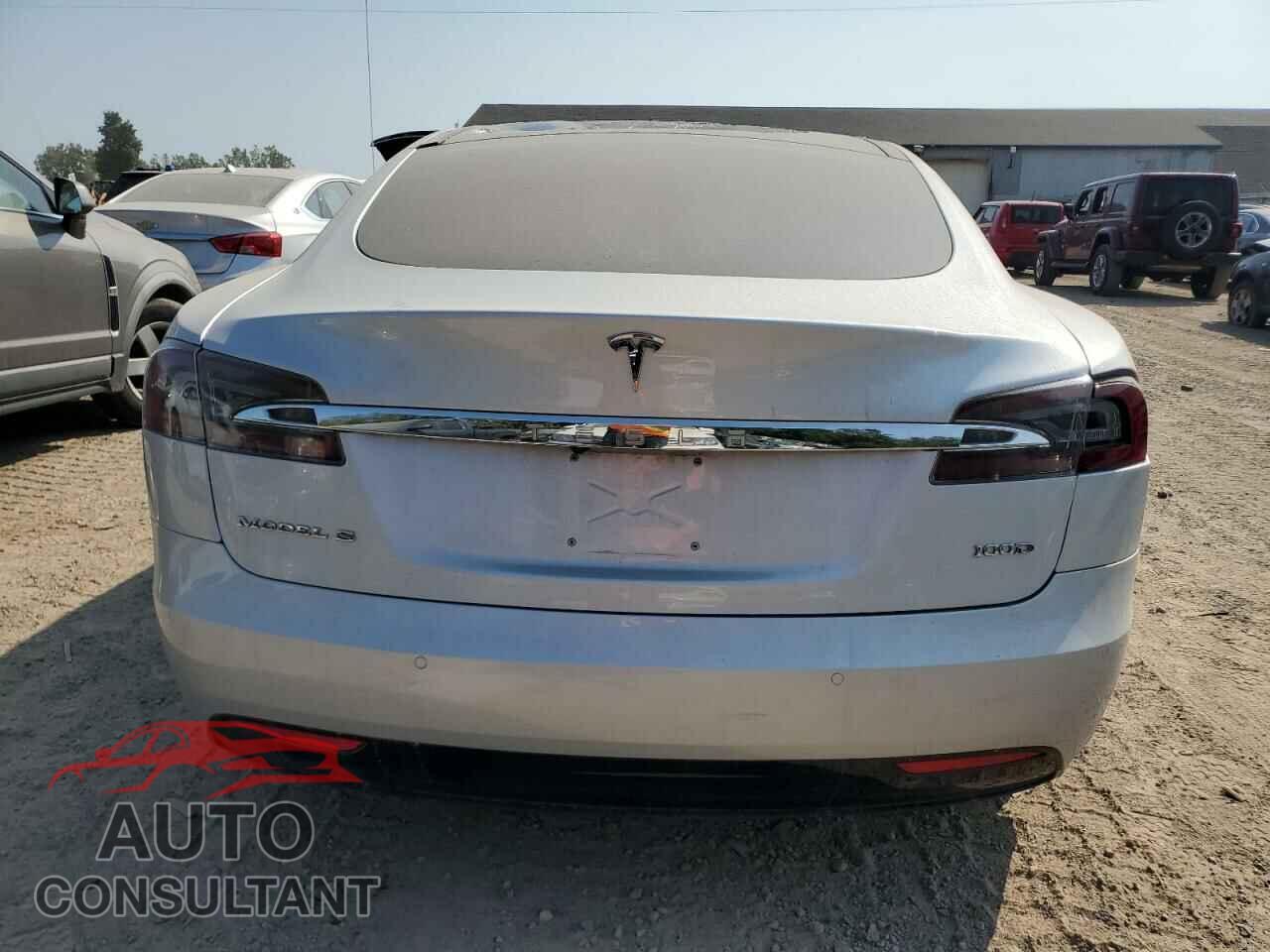 TESLA MODEL S 2017 - 5YJSA1E27HF185120