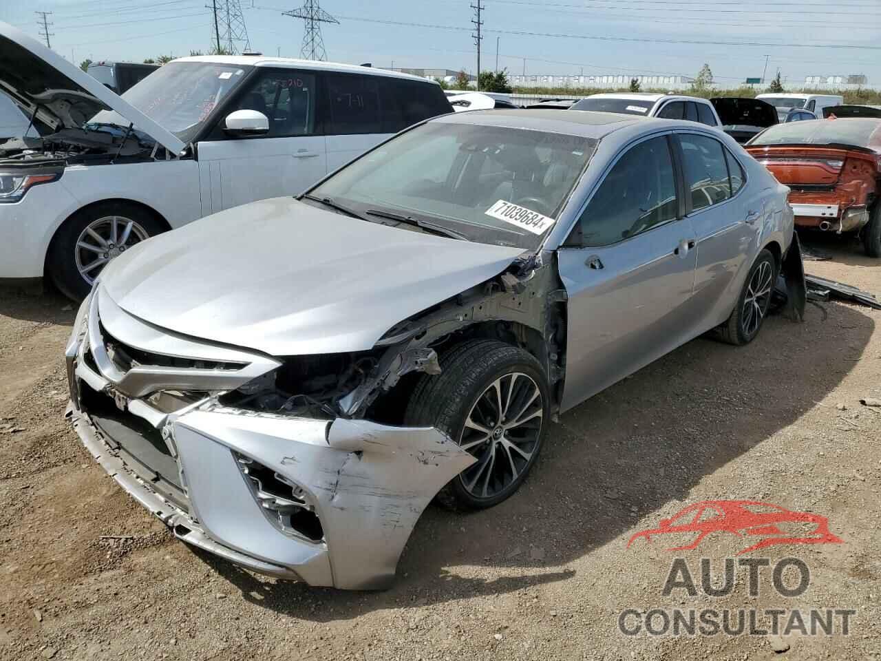 TOYOTA CAMRY 2018 - 4T1B11HKXJU671375