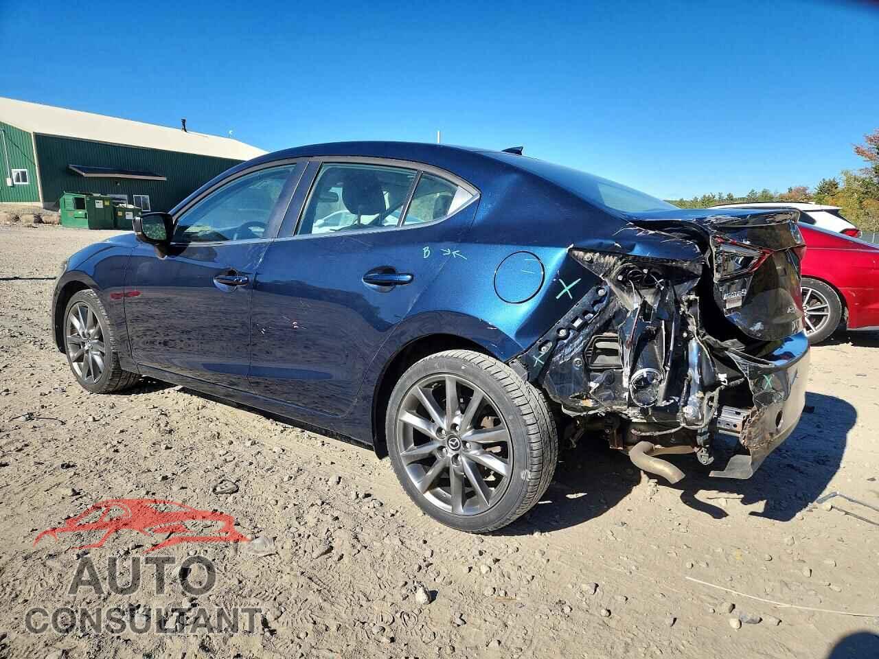MAZDA 3 2018 - 3MZBN1W3XJM230464