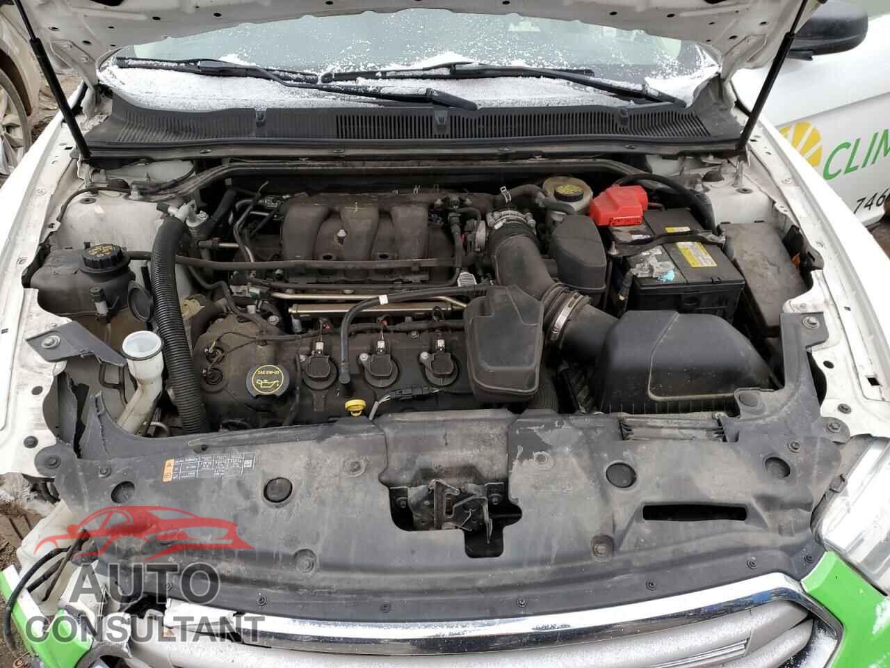 FORD TAURUS 2017 - 1FAHP2D84HG120077