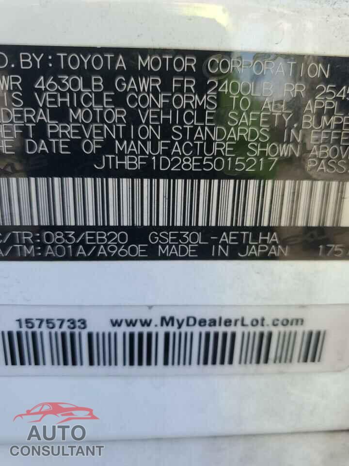 LEXUS IS 2014 - JTHBF1D28E5015217