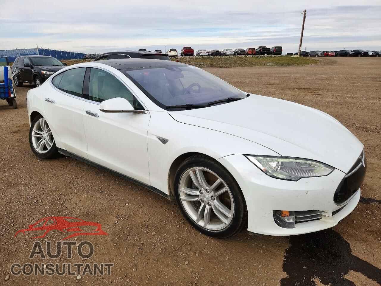 TESLA MODEL S 2015 - 5YJSA1V2XFF097885