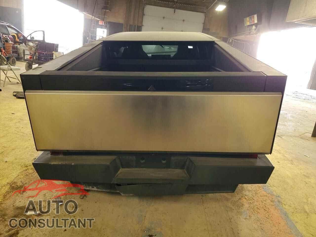 TESLA CYBERTRUCK 2025 - 7G2CEHED6SA078564