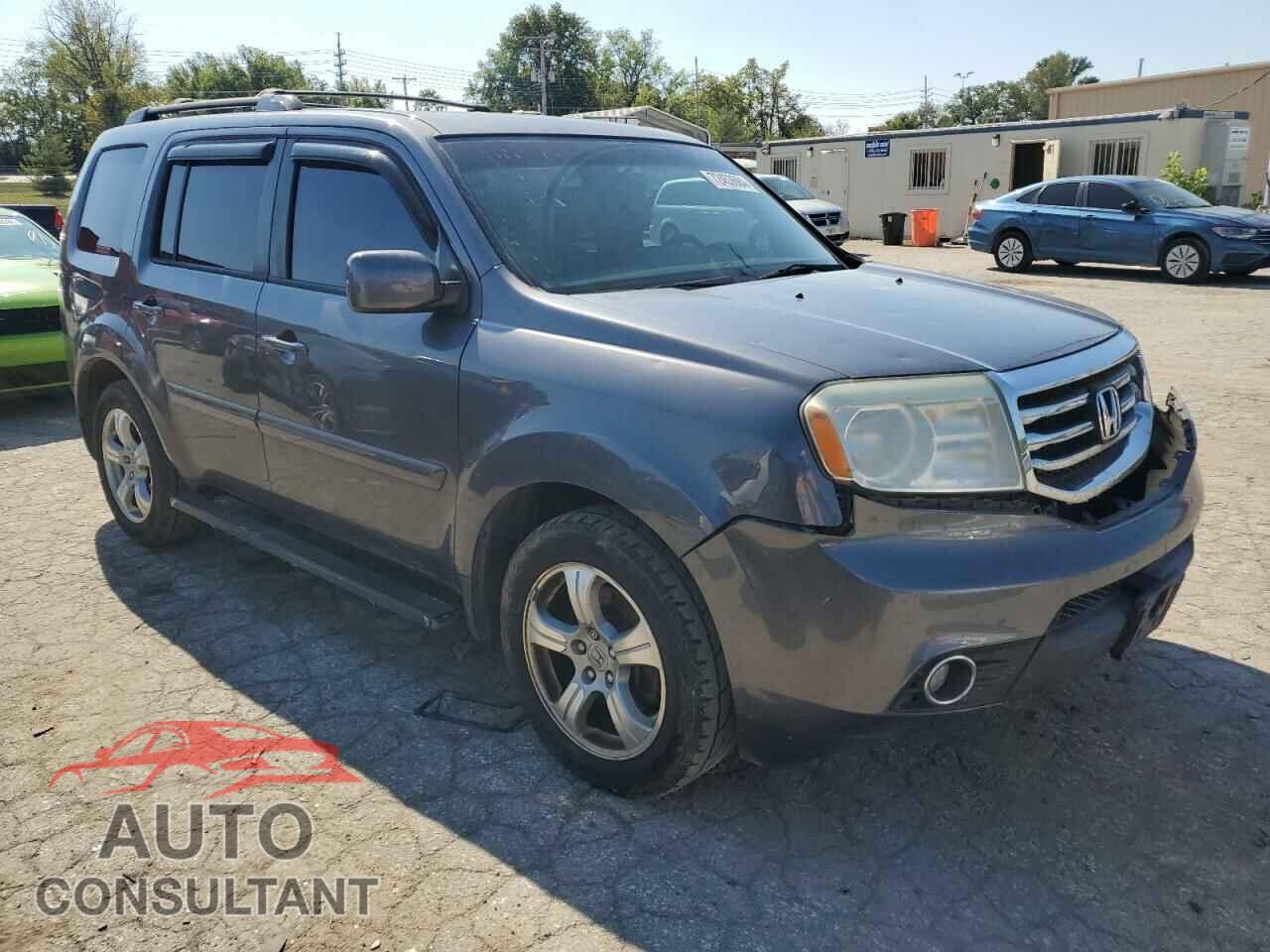 HONDA PILOT 2015 - 5FNYF4H48FB031670