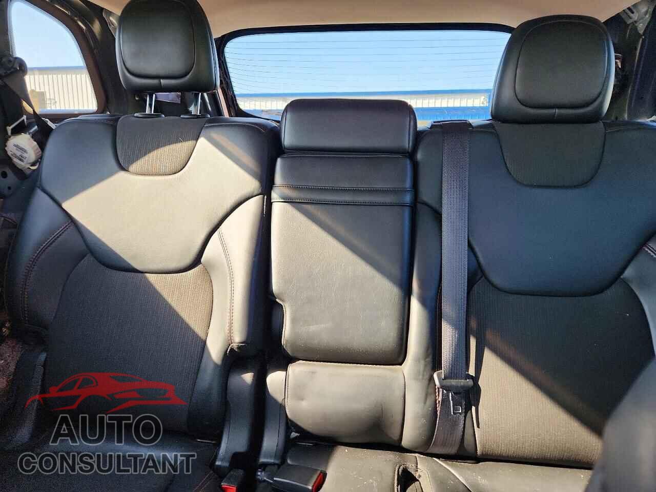 JEEP CHEROKEE 2017 - 1C4PJMBS8HW618693