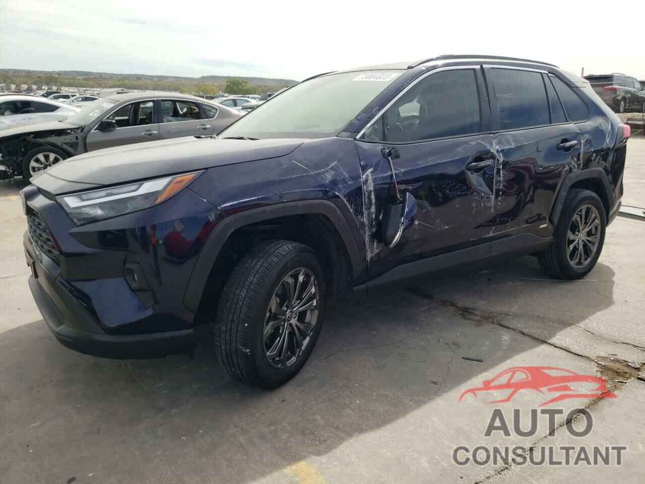 TOYOTA RAV4 2022 - JTMB6RFV8ND061885