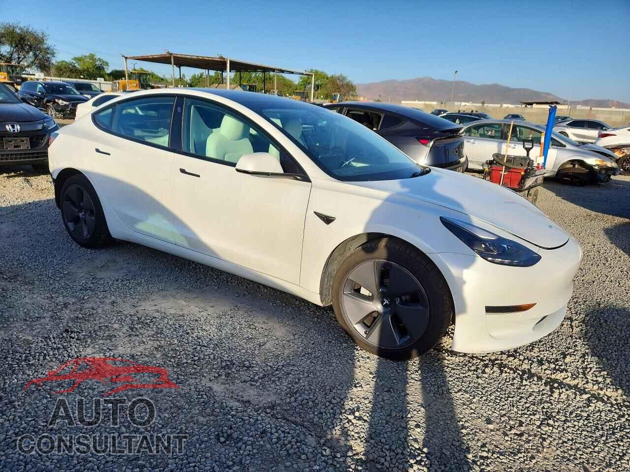 TESLA MODEL 3 2022 - 5YJ3E1EA7NF376502