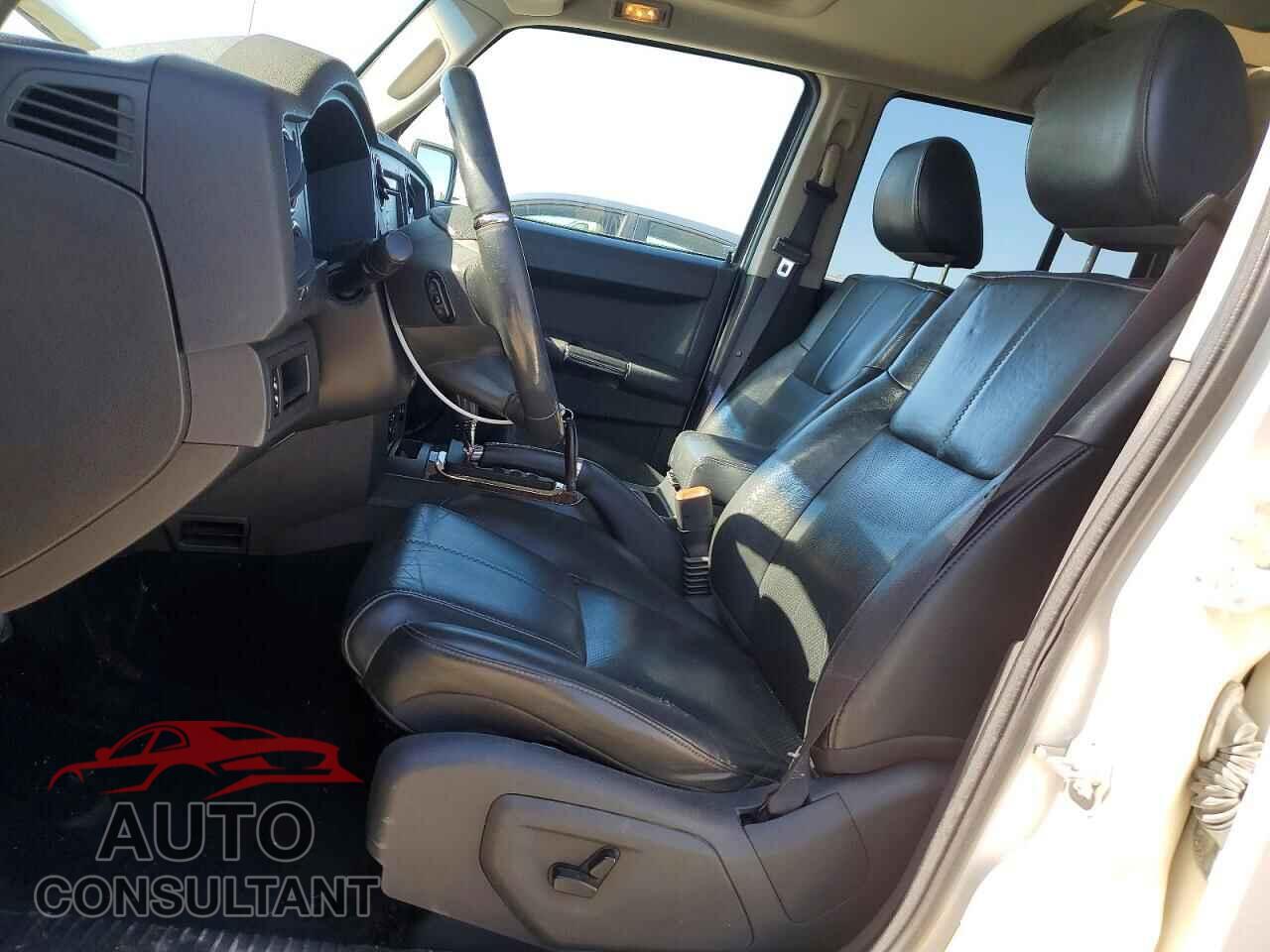 JEEP COMMANDER 2010 - 1J4RH5GT2AC137660