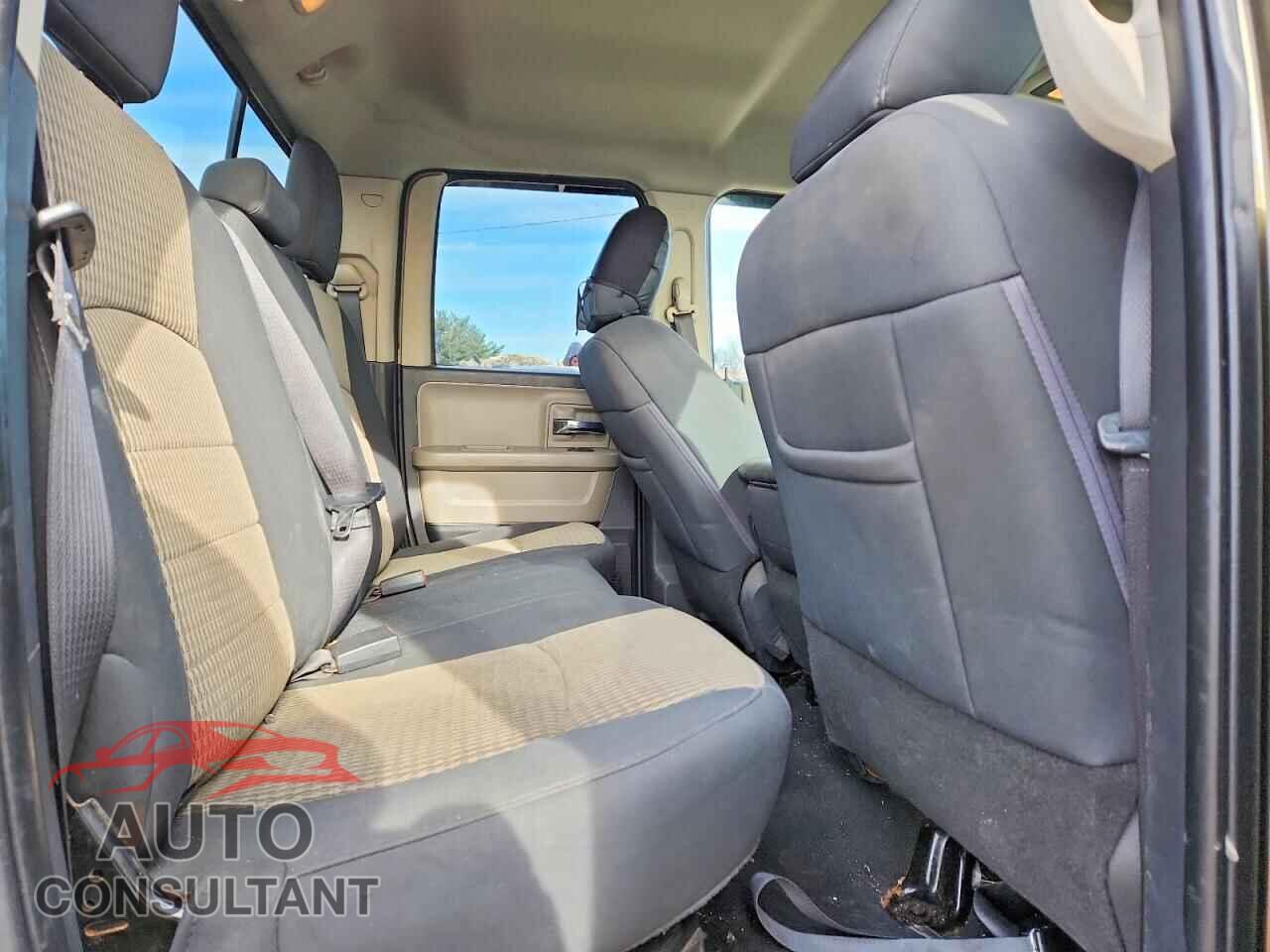 DODGE RAM 1500 2012 - 1C6RD7GT9CS244007