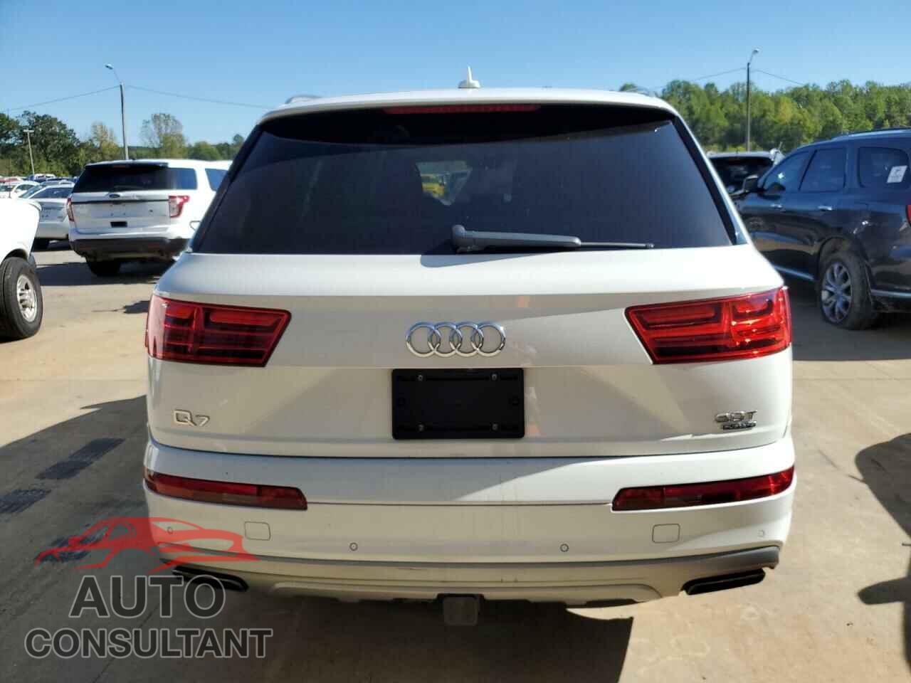 AUDI Q7 2018 - WA1AAAF73JD012000