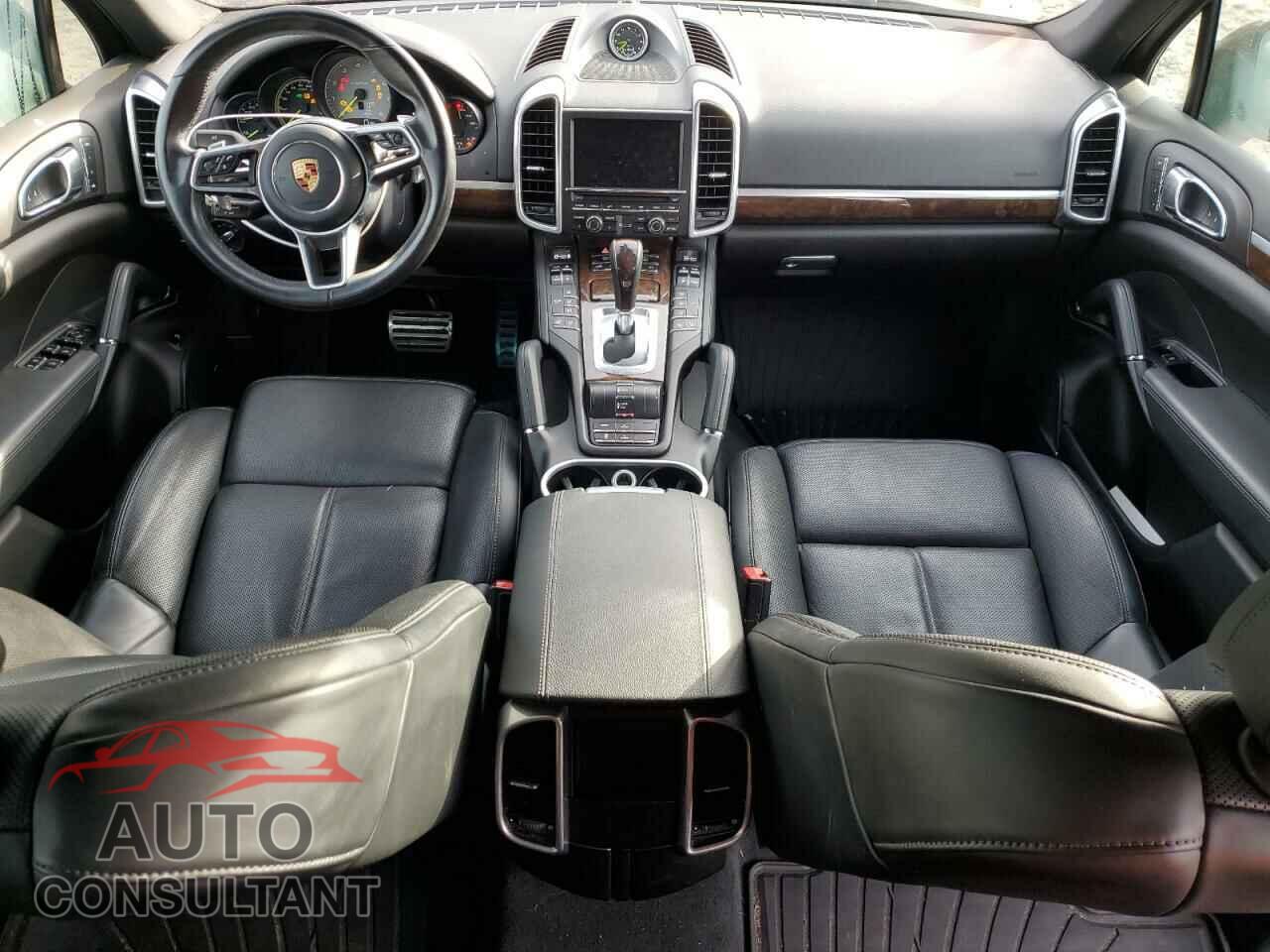 PORSCHE CAYENNE 2016 - WP1AE2A29GLA18604