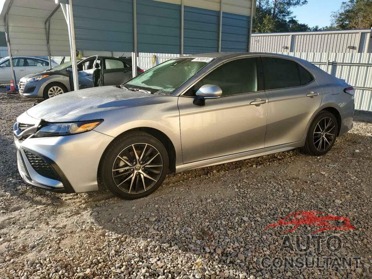 TOYOTA CAMRY 2022 - 4T1G11AK2NU637002