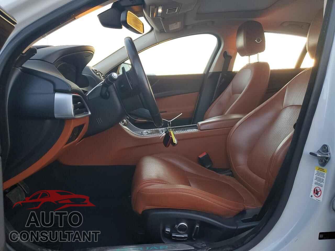 JAGUAR XE 2018 - SAJAH4EV9JCP17152