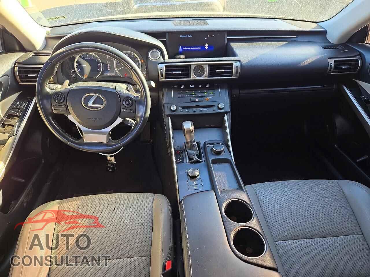 LEXUS IS 2015 - JTHBF1D28F5056559